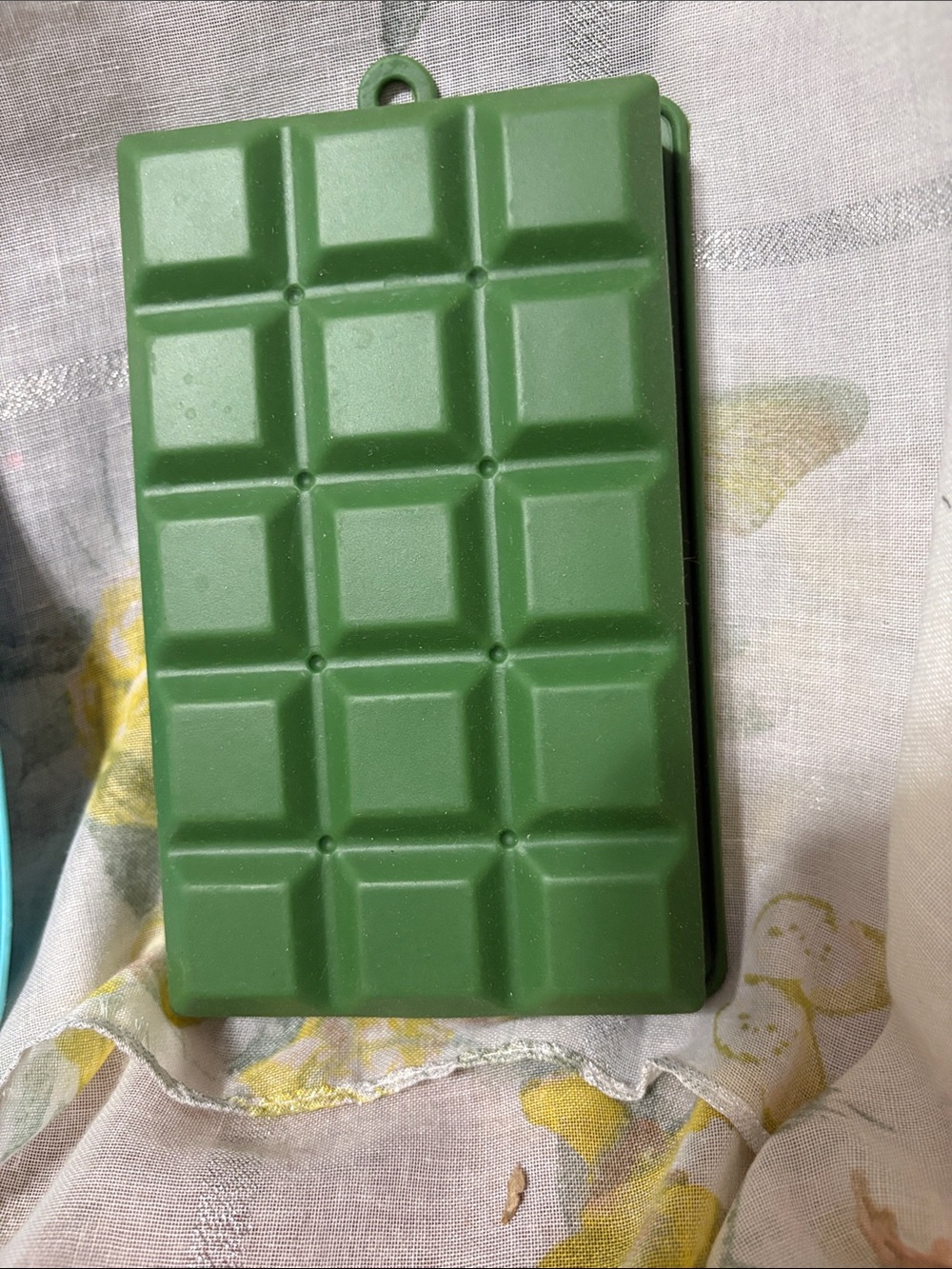 Silicone Assorted Mold Set - Yellow, Blue, Green, Brown - Picture 6 of 11